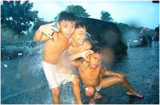 玩水的孩子們（men）